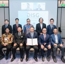 Nền tảng hợp tác kinh tế Nhật Bản – ASEAN “DISG” ra đời trong đại dịch COVID-19 Ông Kuremura Masuo, cựu Thư ký Điều hành của Bộ trưởng Bộ Kinh tế, Thương mại và Công nghiệp, hiện đang giữ chức Chủ tịch Nền tảng hợp tác kinh tế Nhật Bản – ASEAN “DISG” ra đời trong đại dịch COVID-19 Ông Kuremura Masuo, cựu Thư ký Điều hành của Bộ trưởng Bộ Kinh tế, Thương mại và Công nghiệp, hiện đang giữ chức Chủ tịch