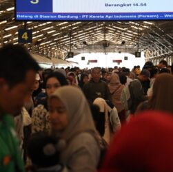 Semester I 2026, KAI Daop 2 Bandung Layani 2,77 Juta Pelanggan, Tumbuh 11,2 Persen Dibanding Tahun Lalu Semester I 2026, KAI Daop 2 Bandung Layani 2,77 Juta Pelanggan, Tumbuh 11,2 Persen Dibanding Tahun Lalu