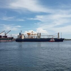 Pelabuhan Krueng Geukueh Berangkatkan Ribuan Ton Biomassa ke Jepang Pelabuhan Krueng Geukueh Berangkatkan Ribuan Ton Biomassa ke Jepang