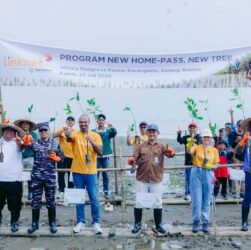 “New Home-Pass, New Tree”, Inisiatif Linknet untuk Jaga Benteng Pesisir dan Masa Depan Masyarakat “New Home-Pass, New Tree”, Inisiatif Linknet untuk Jaga Benteng Pesisir dan Masa Depan Masyarakat