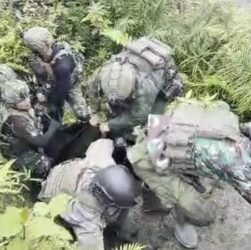 Demi Pulangkan Korban, Prajurit TNI Terobos Medan Ekstrem dan Hadapi Hujan Peluru OPM di Yahukimo