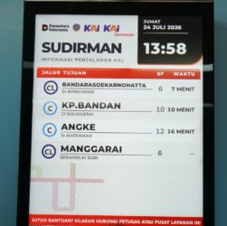 Masih Bingung Melanjutkan Perjalanan? Petunjuk dan Layar Informasi LRT Jabodebek Bantu Pengguna Lanjutkan Perjalanan Masih Bingung Melanjutkan Perjalanan? Petunjuk dan Layar Informasi LRT Jabodebek Bantu Pengguna Lanjutkan Perjalanan