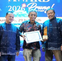 Humas KAI Daop 2 Bandung Raih Penghargaan Narasumber Korporasi Terbaik pada IWEB Awards 2026, Bukti Komitmen Hadirkan Informasi Cepat, Akurat, dan Terpercaya Humas KAI Daop 2 Bandung Raih Penghargaan Narasumber Korporasi Terbaik pada IWEB Awards 2026, Bukti Komitmen Hadirkan Informasi Cepat, Akurat, dan Terpercaya