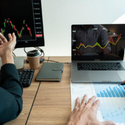 Monthly Close Strategy: Cara Mengamankan Profit dan Mengaudit Kinerja Trading Akhir Bulan Monthly Close Strategy: Cara Mengamankan Profit dan Mengaudit Kinerja Trading Akhir Bulan