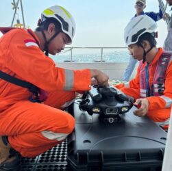 Mengenal ROV: Kendaraan Bawah Air untuk Inspeksi dan Survei Industri Mengenal ROV: Kendaraan Bawah Air untuk Inspeksi dan Survei Industri