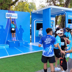 Di tengah Kerumunan Solo Run Fest 2026, BRI Eksis Hadirkan Layanan Perbankan Di tengah Kerumunan Solo Run Fest 2026, BRI Eksis Hadirkan Layanan Perbankan